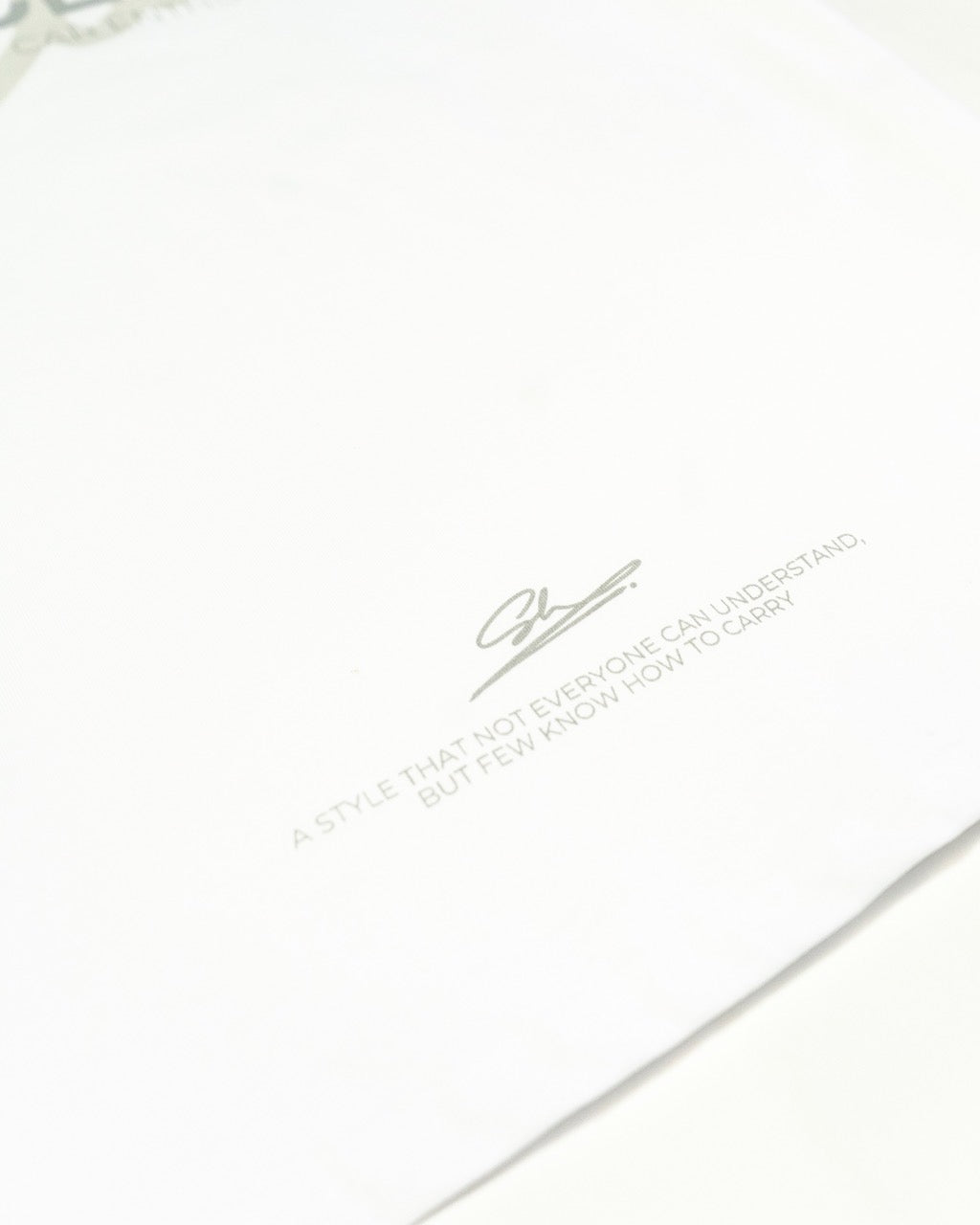 THE CLASSIC WHITE